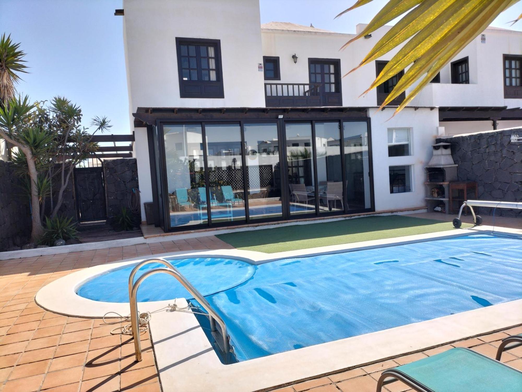 Lovely Villa Kiluka Heated Pool Коста Бланка Экстерьер фото